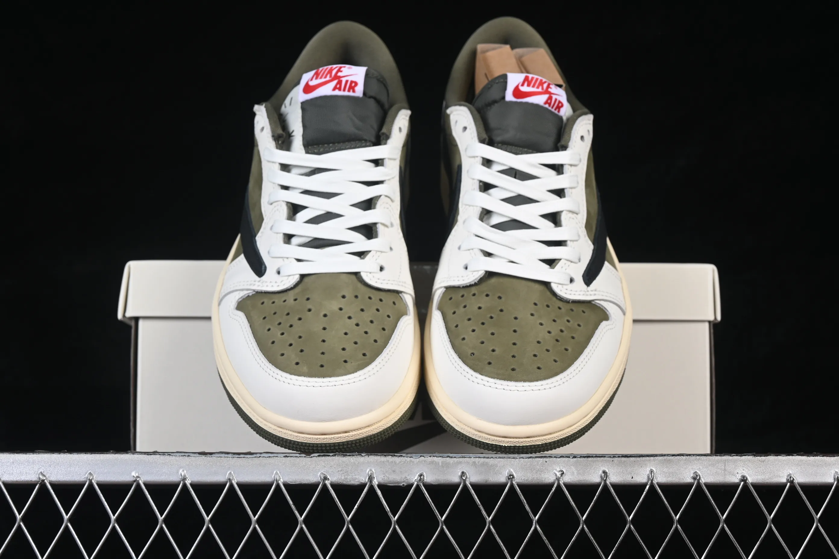 All categories Air Jordan Jordan series basketball shoes Air Jordan 1 Low LJR version Travis Scott x Air Jordan 1 Low OG AJ1 Joe 1 undercut low DM7866-200
